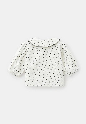 Блузка на малышей с принтом сердечки 