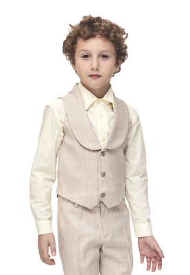 Жилет для мальчиков в бежевом цвете