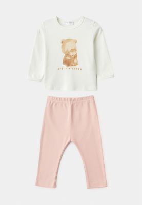 Комплект из лонгслива и брюк