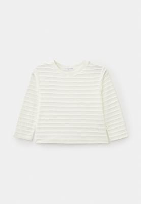 Лонгслив объёмный