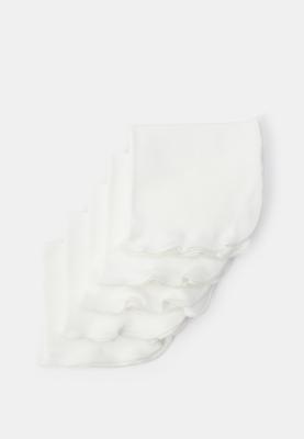 Комплект из платочков