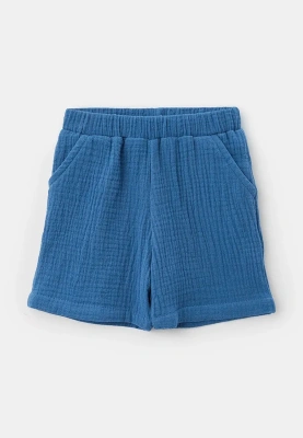 Костюм из рубашки без рукавов и шорт из муслина