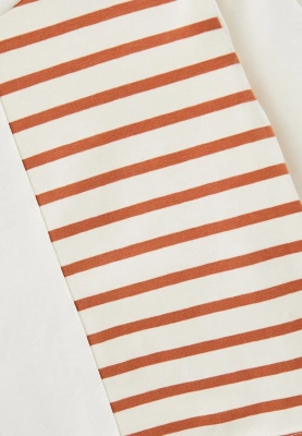 Лонгслив молочный комбинированный с тканью в полоску