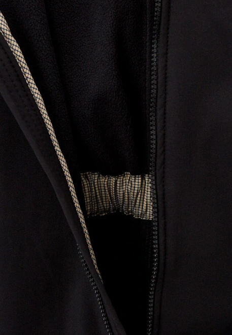 Комбинезон из влагозащитного материала софтшелл на молнии