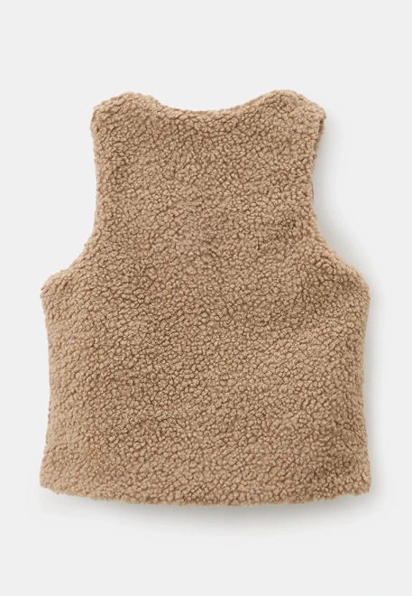 Жилет из экомеха на хлопковой подкладе
