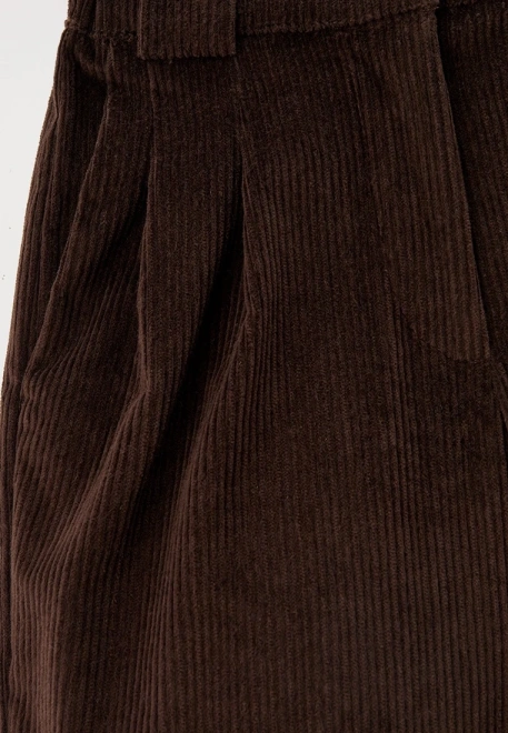 Шорты из плотного коричневого вельвета 