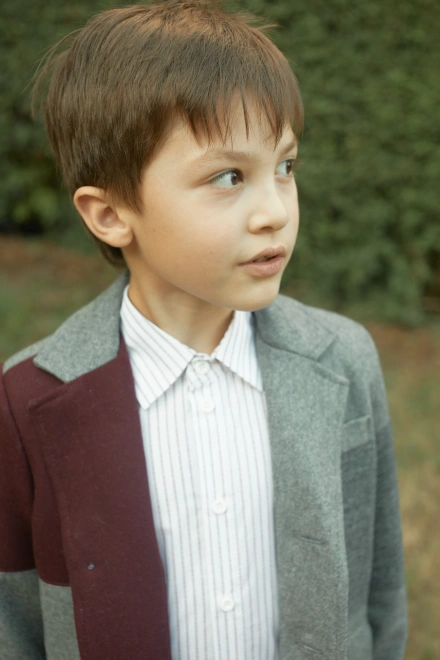 Рубашка из хлопка в тонкую бордовую полоску 