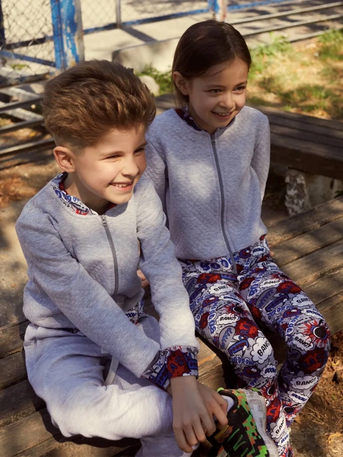 Бомбер из стеганной трикотажной ткани с цвете серый меланж