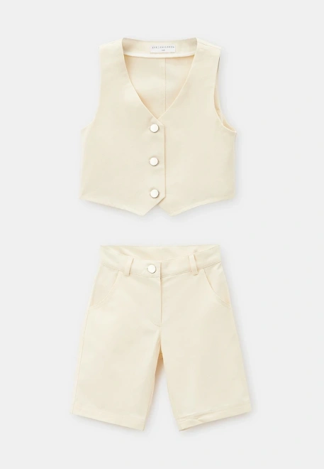 Комплект летний из жилетки на кнопках и свободных шорт 