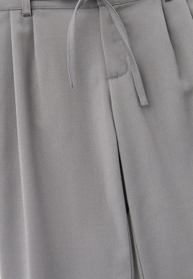 Брюки серые из костюмной ткани Брюки серые из костюмной ткани