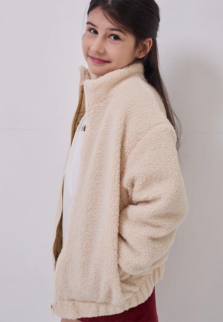 Куртка из меха в молочном цвете