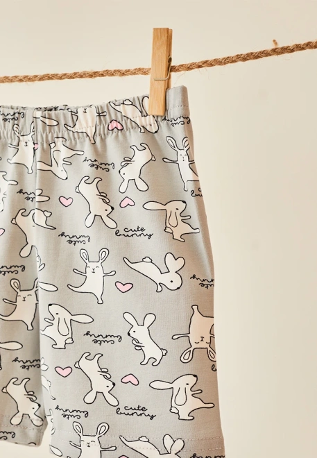Шорты короткие трикотажые с принтом кролики и сердечки