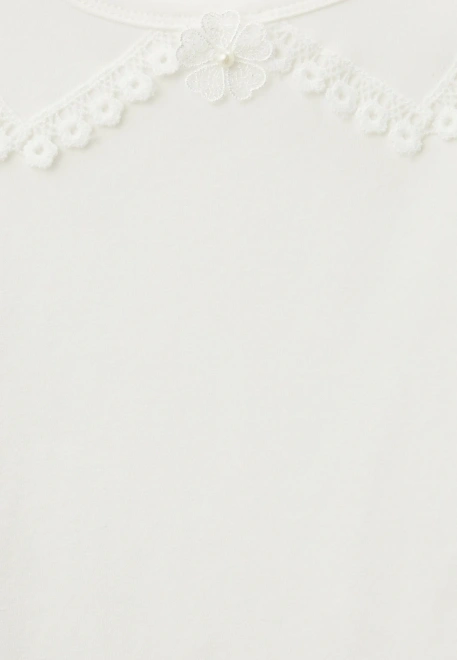 Лонгслив Дуняша с кружевным воротником в молочном цвете 
