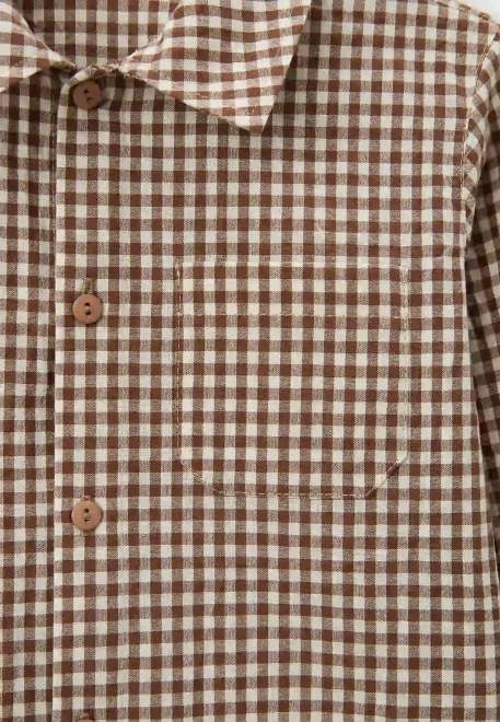 Рубашка Денди с фигурным низом из хлопка в коричневом цвете