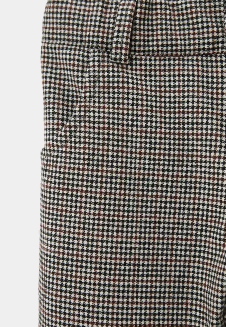 Брюки в гусиную лапку со смещенными боковыми швами 