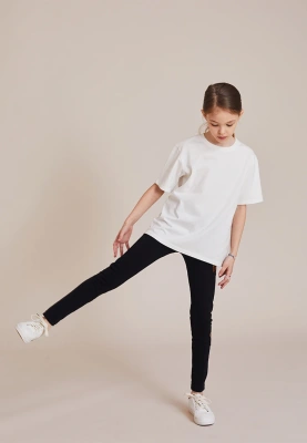 Леггинсы с золотыми звездами в черном цвете