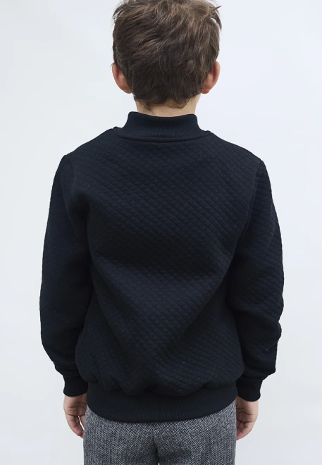 Бомбер на молнии из стеганного трикотажа черного цвета