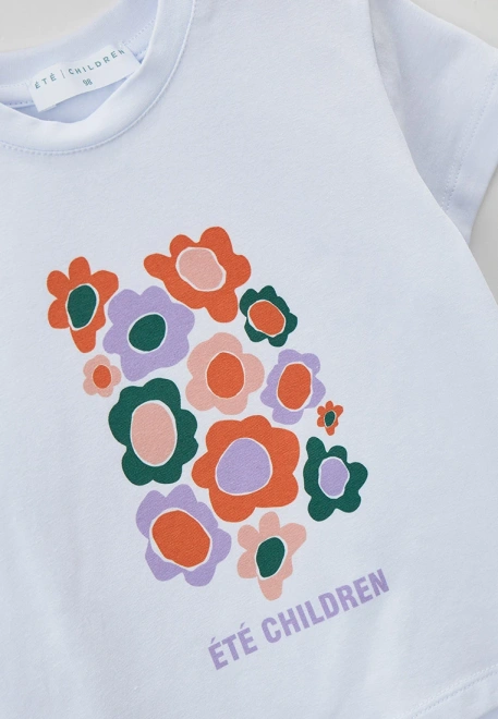 Футболка белая с принтом абстрактные цветы