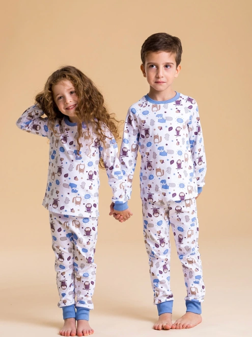 Пижама из мягкого трикотажа с манжетами на рукавах и брюках