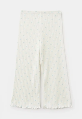 Комплект из футболки и брюк для девочек в белом цвете