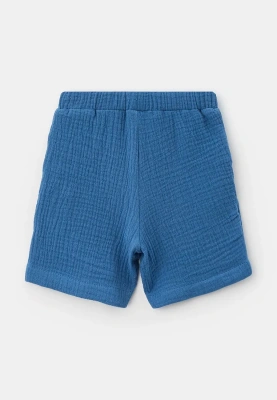 Костюм из рубашки без рукавов и шорт из муслина