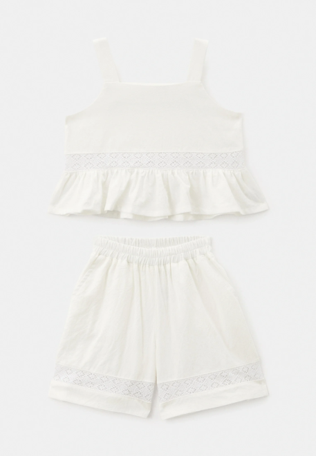 Костюм из майки и шорт