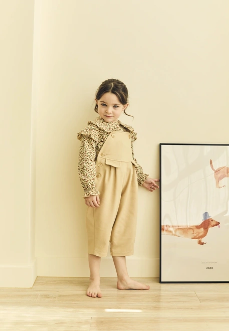 Комбинезон объемный из бежевого денима для малышей