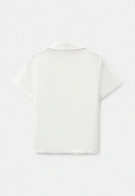 Костюм из рубашки и брюк