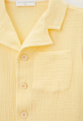 Костюм из рубашки и шорт