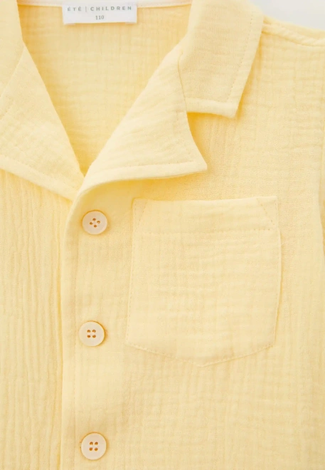 Костюм из рубашки и шорт