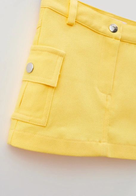 Юбка мини из ярко-желтого денима с накладными карманами 