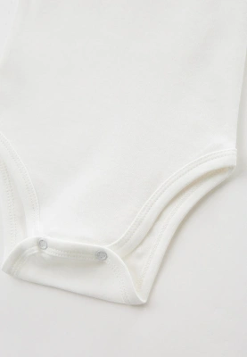 Боди без рукавов однотонный молочного цвета