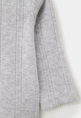 Комплект из лонгслива и брюк для малышей в сером цвете