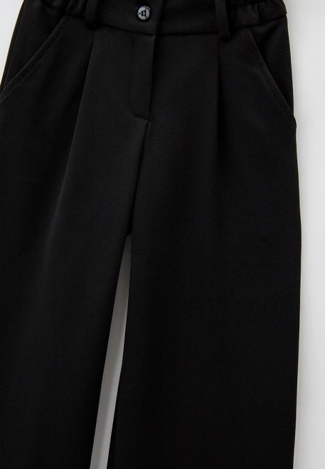 Брюки свободные из костюмной ткани черного цвета