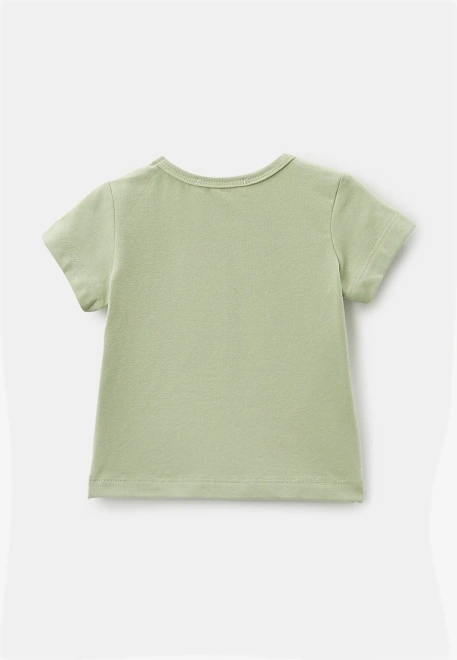 Комплект из футболки и шорт