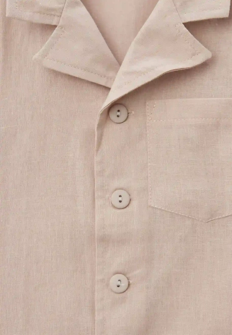 Костюм из рубашки и шорт