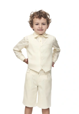 Шорты из костюмной ткани в молочном цвете