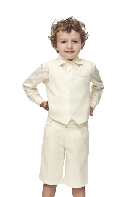 Шорты из костюмной ткани в молочном цвете