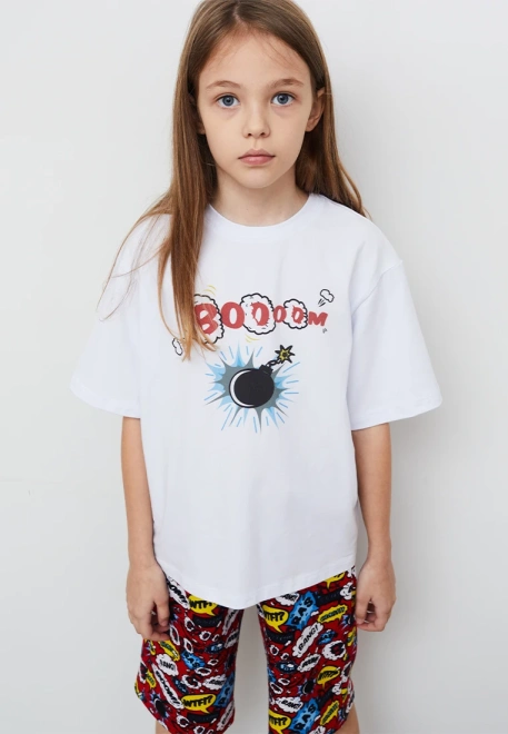 Пижама с яркими шортами 