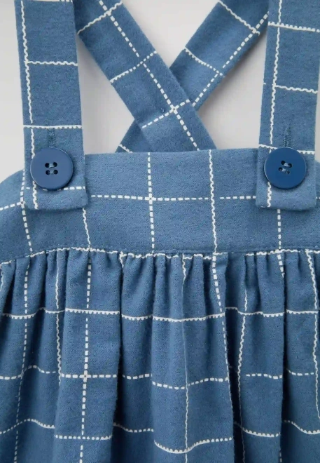 Комплект из сарафана и чепчика