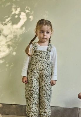 Комбинезон бежевого цвета