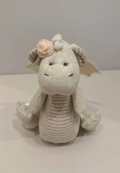 Дракончик в молочном цвете