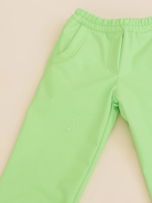 Брюки из водонепроницаемой ткани в салатовом цвете