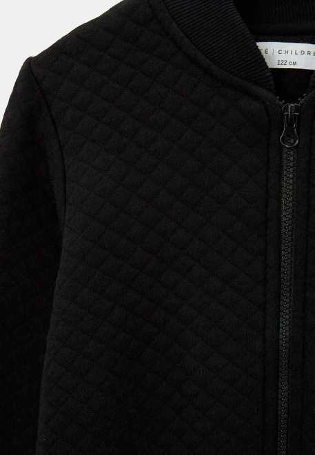 Бомбер на молнии из стеганного трикотажа черного цвета