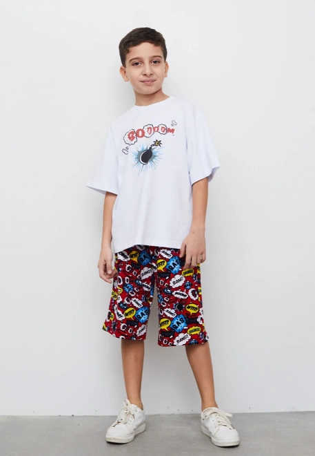 Пижама с яркими шортами 