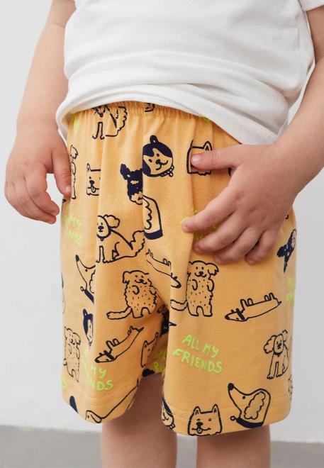 Комплект из футболки и шортиков с собачками