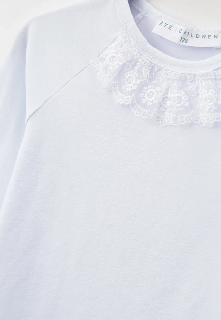 Лонгслив школьный белого цвета с кружевом на горловине 