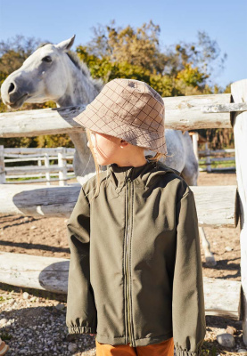 Куртка из влагозащитного материала софтшелл на молнии и с капюшоном