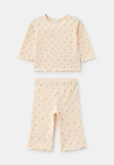 Комплект из брюк и блузки