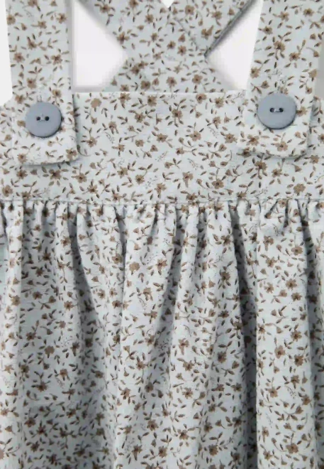 Клмплект из сарафана и чепчика